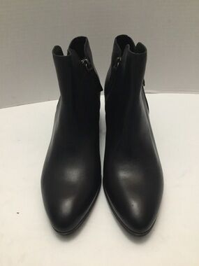 Frye Black Leather Pointed Toe Ankle Booties size 9.5M